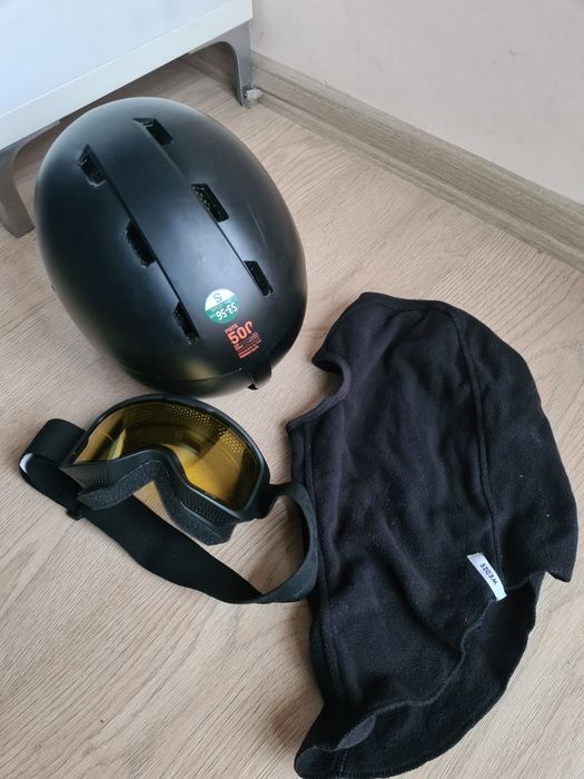 Каска, очила и поларена шапка за ски Wedze на добра цена!