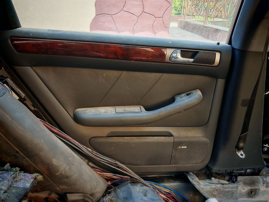 Ауди люк а6 с5 в зборе