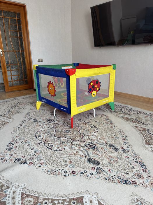 Манеж для малышей