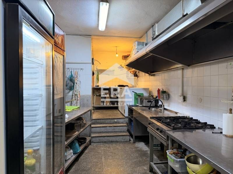 Дава се под наем Заведение в Варна, м-т Акчелар - 500 кв.м за 3490.95 € - Снимка #7