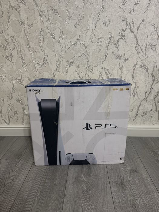 PlayStation 5 / 825Gb