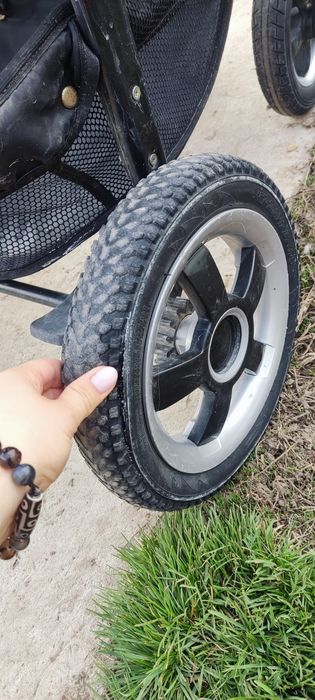 Детская коляска 3 в 1