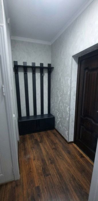 6 mkr 1-maktabni yonidan 1 xona 2 xona qilingan kv ijaraga beriladi