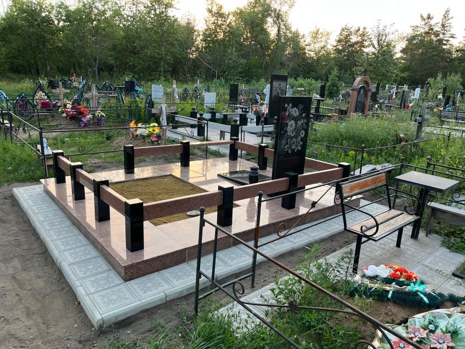 Памятники, установка, плитка,брусчатка, гранит