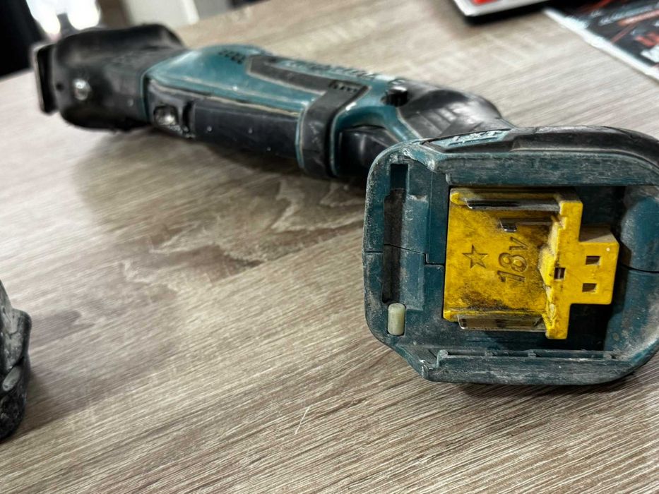 Саблен трион Makita
