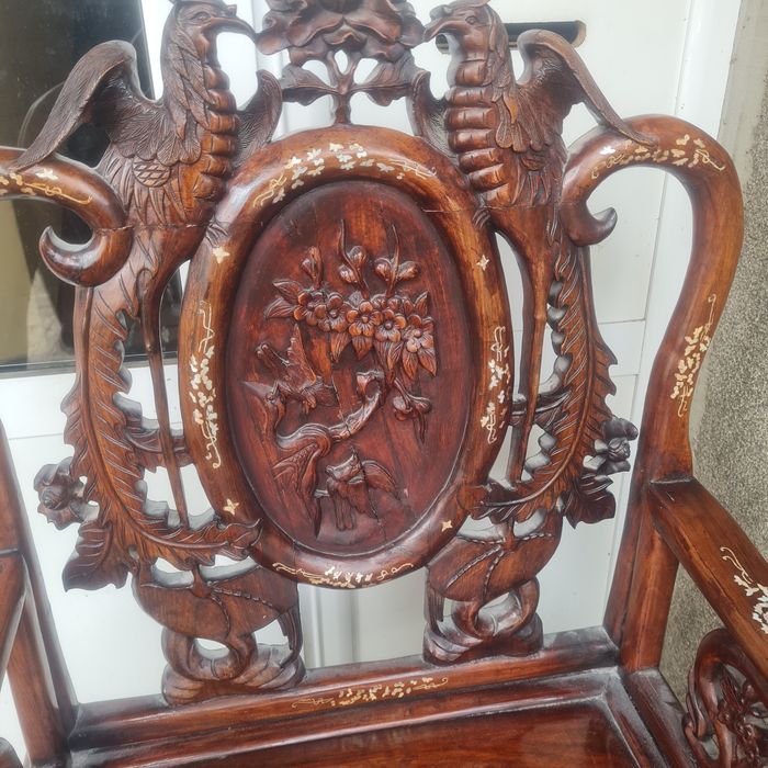 Тай столове уникат