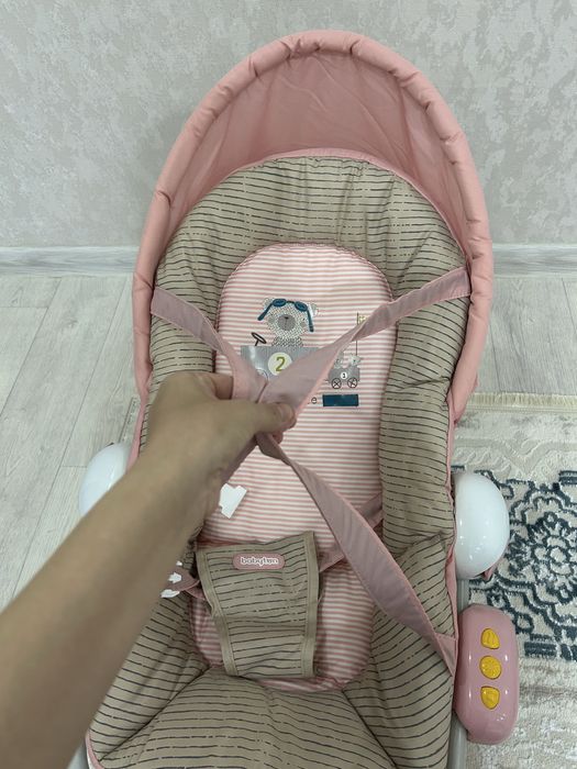 Продам шезлонг Babyton