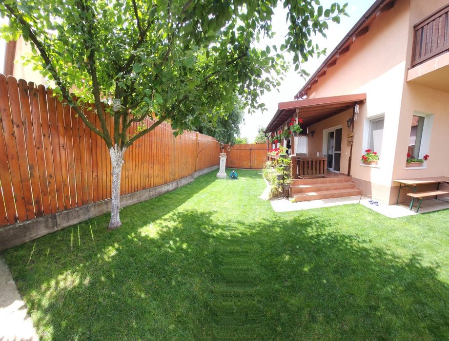 Casa individuala 3 camere, 100mp, mobilat/utilat, strada inchisa/linistita