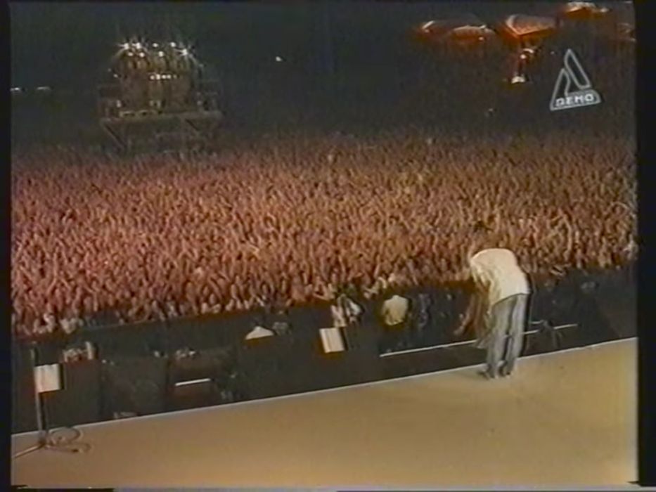 Видеокасети с филми, музика, предавания и други