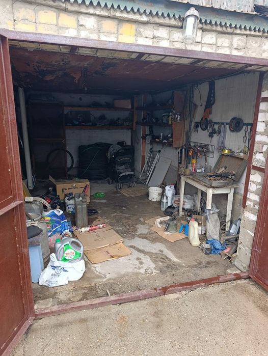 Продам два дома на одном участке