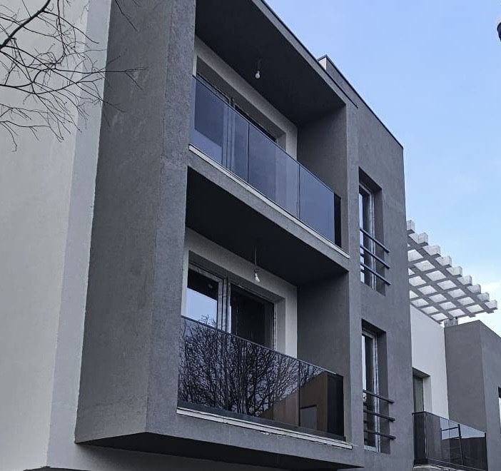 Fabrica de prelucrare sticla securizata si laminata - Producator