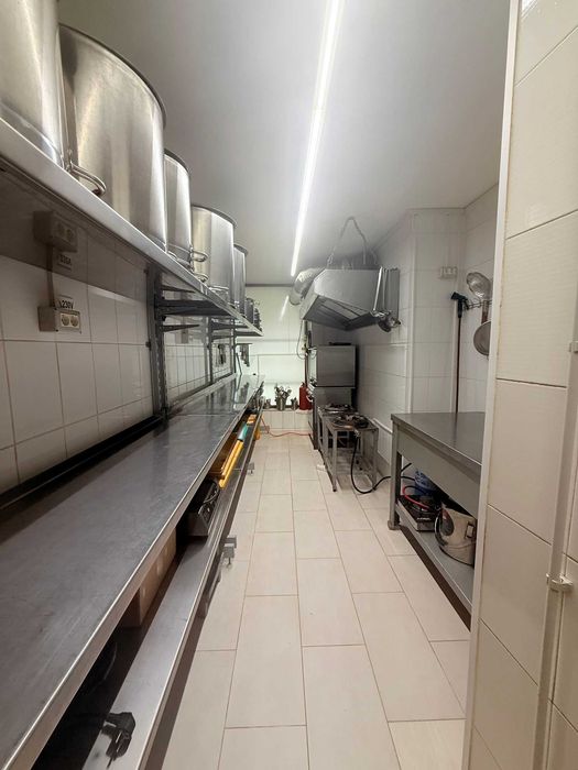 spatiu autorizat CATERING + CARMANGERIE de închiriat