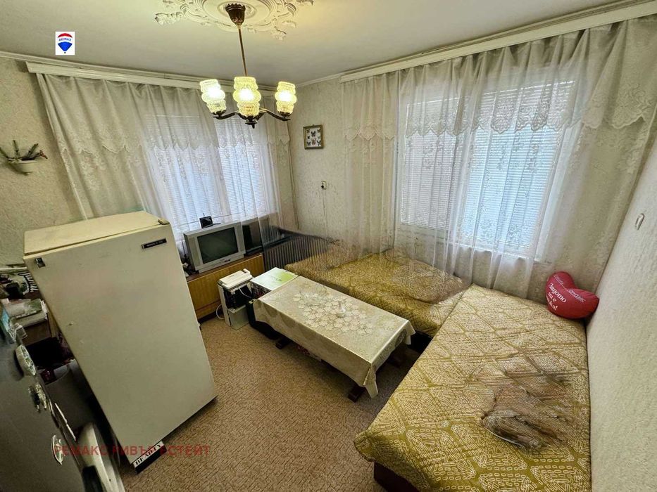 Продава се Къща в Русе, Средна кула - 252 кв.м за 786 €/кв.м - Снимка #7