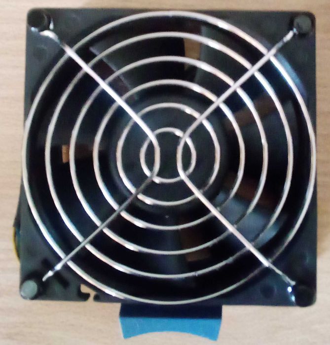 Продам!_Серверное охлаждение! Оригинал