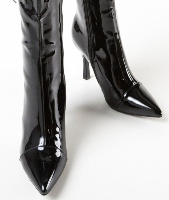 Дамски ботуши лак