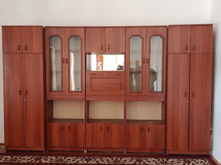 Мебель стенка сотилади. Продаётся мебель стенка