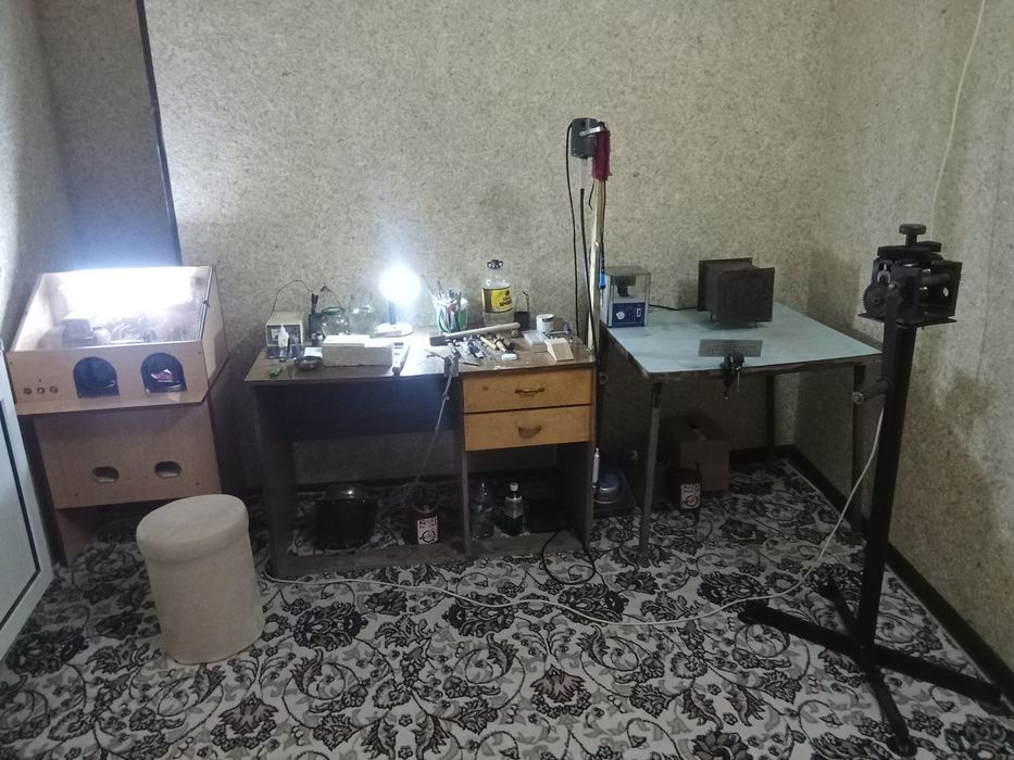 Заргарлик асбоблари сотилади. Продаётся ювелирные инструменты