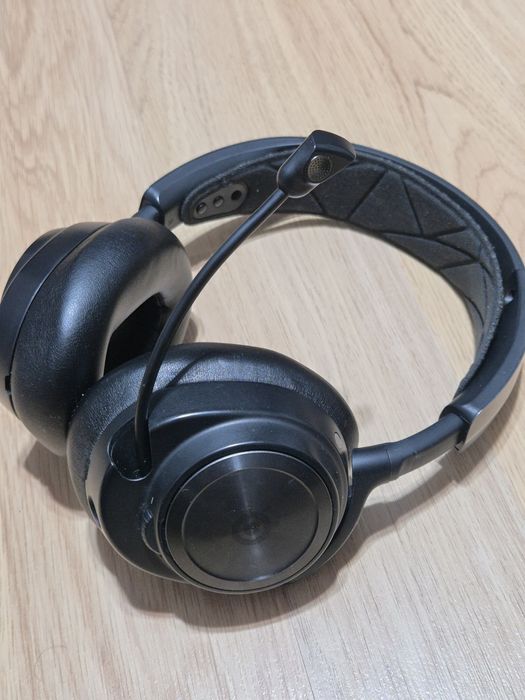 Casti Steelseries Arctis Nova Pro wireless xbox - defect / piese

Nu e