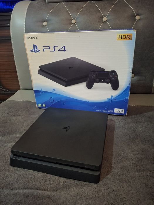 PlayStation 4slim