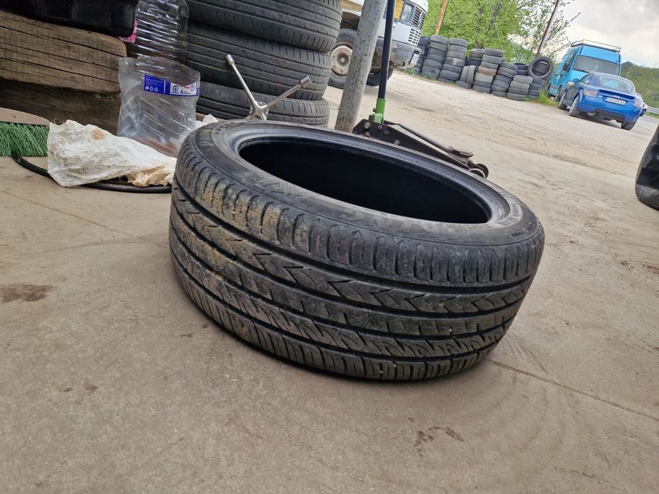 Гуми 245/45/18 VIKING 4бр