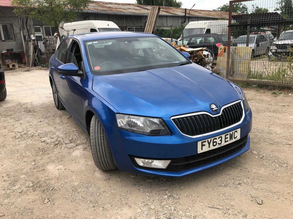 Piese pentru Skoda Octavia 3 -1.6 tdi CLHA albastru LF5W