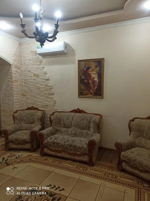 Сдаётся чорсу 2 ком