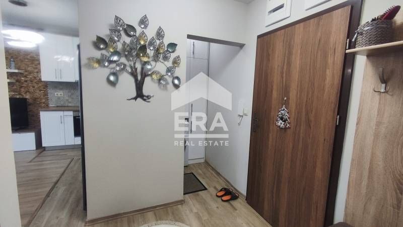 ЕКСКЛУЗИВНО! Двустаен, напълно обзаведен апартамент с опция за подземн