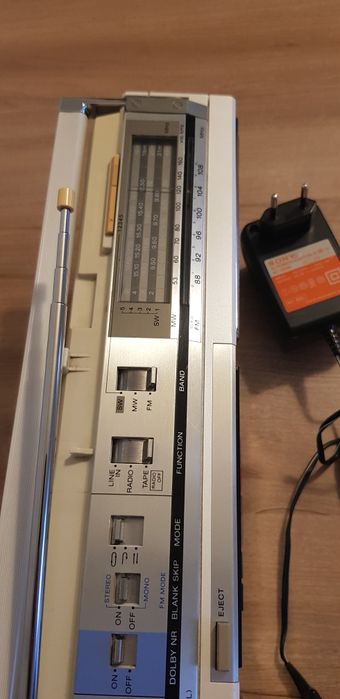 Radio casetofon Sony CFS-F11S Autoreverse Sofisticat  Made in Japan