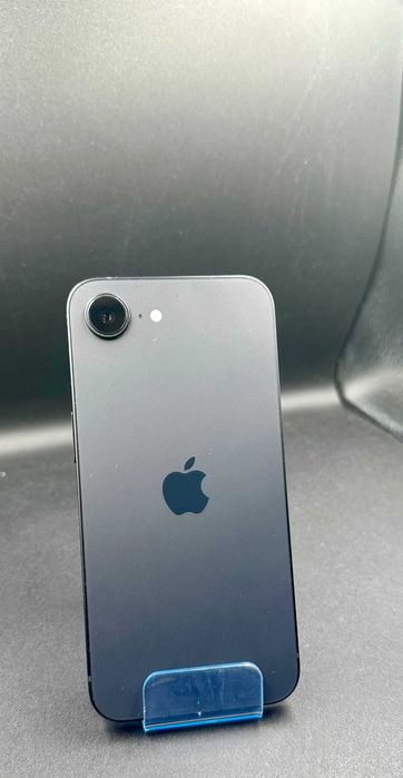 Hope Amanet P5 iPhone 16E / 128GB / BATERIE 100% / 125 Cicluri De Incarcare / Lovit Colt