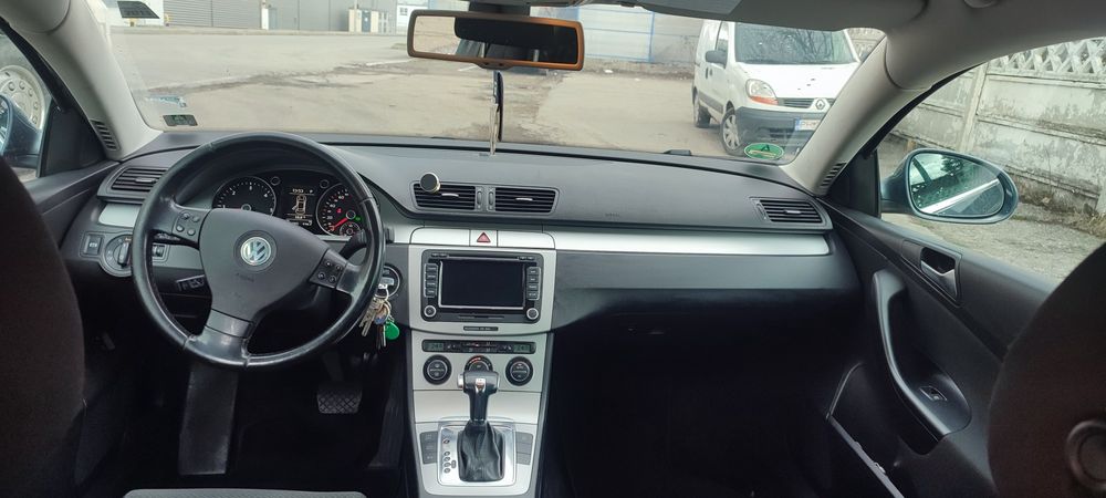 Volkswagen Passat B6 2.0 TDI 140 cai DSG