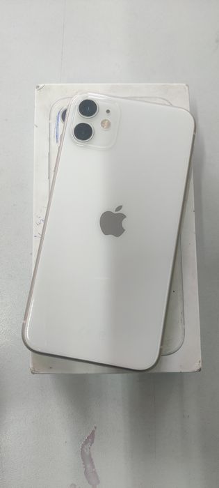 Продам Айфон 11. 128 гб