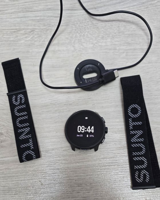 Suunto Run All Black.