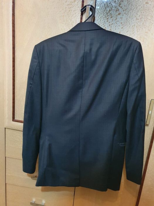 костюмы  мужские