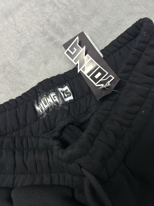 Pantaloni scurti yrw