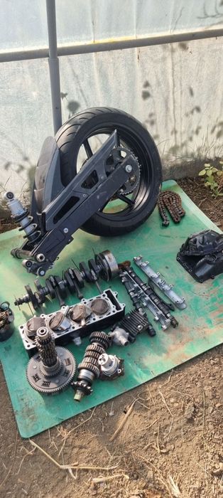 Dezmembrez Kawasaki z750 [ 2003-2007]