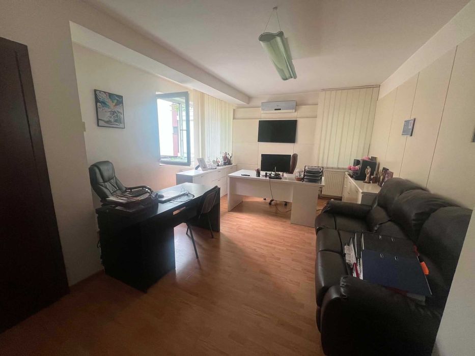 Birouri de inchiriat -  100 mp ,2 min metrou Muncii