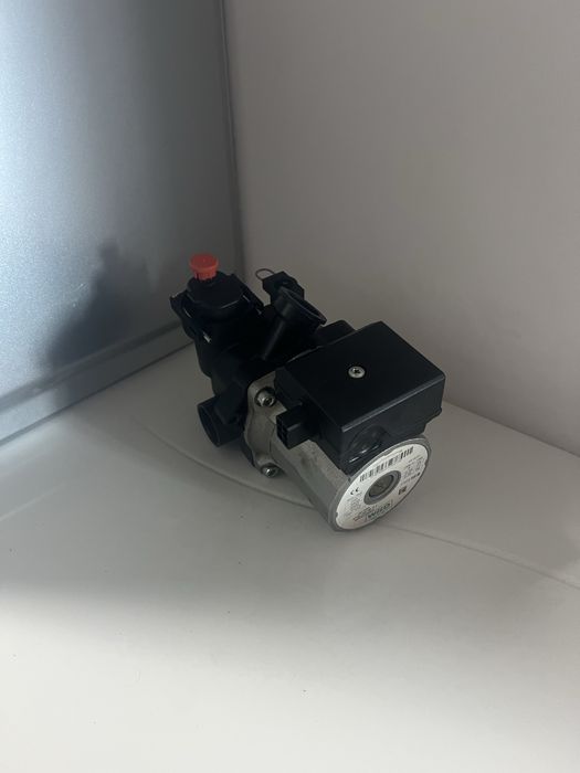 Pompa recirculara ariston genius in stare perfecta