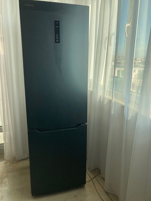 Хладилник Toshiba, за части или ремонт