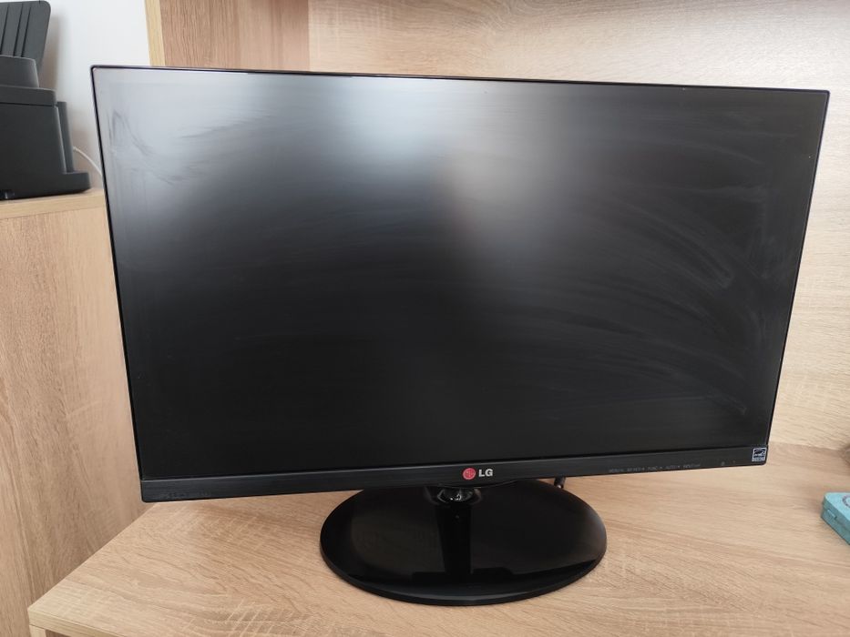 Монитор LG 23 inch