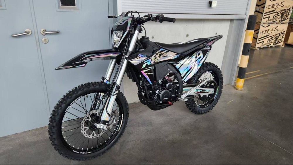 Мотоцикл Эндуро 250-300 куб