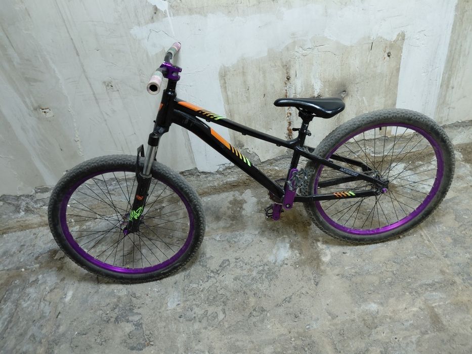Продам велик Dirt street