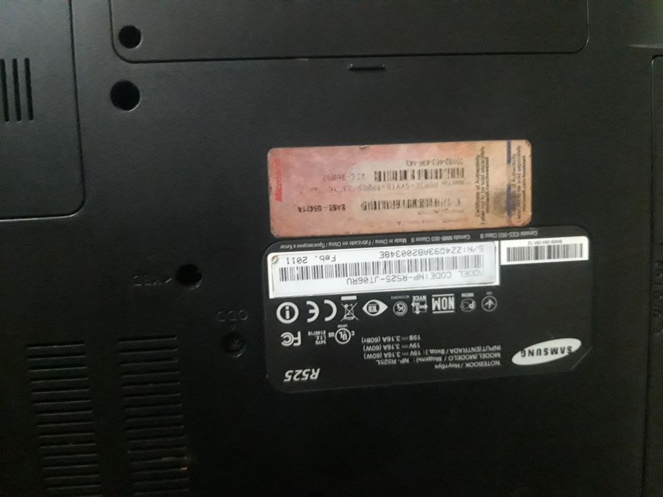 Нотбук Самсунг r525