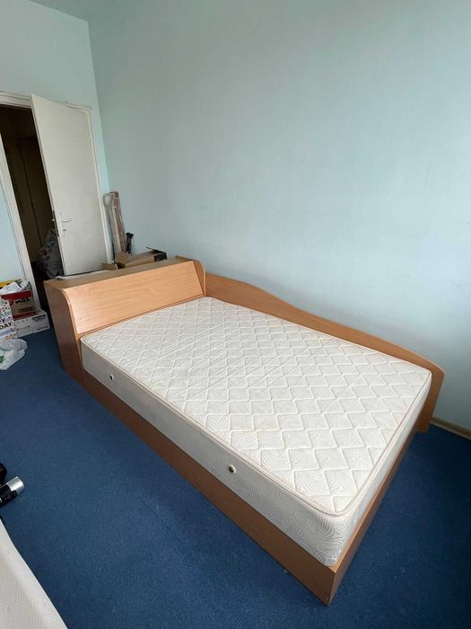 Спалня с ракла и матрак