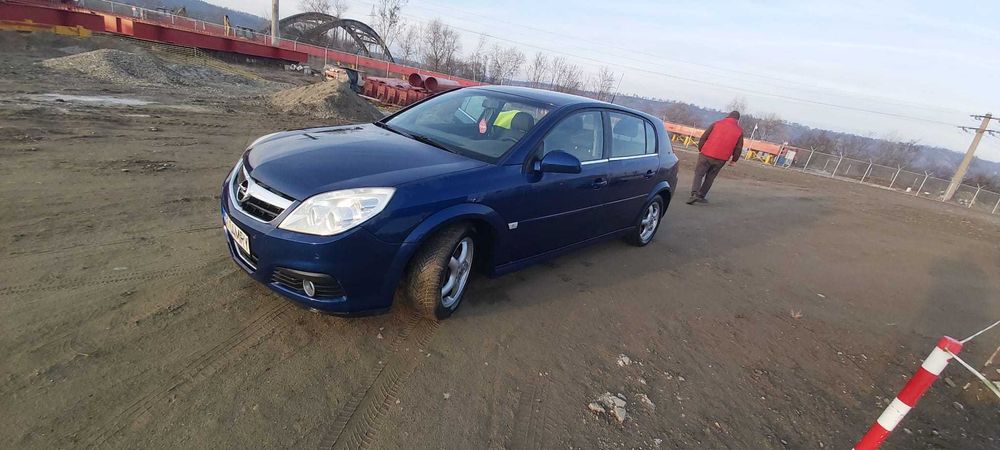 Opel Signum 1.9 cdti diesel 150cp an 2008,6 +1 trepte cu carte service