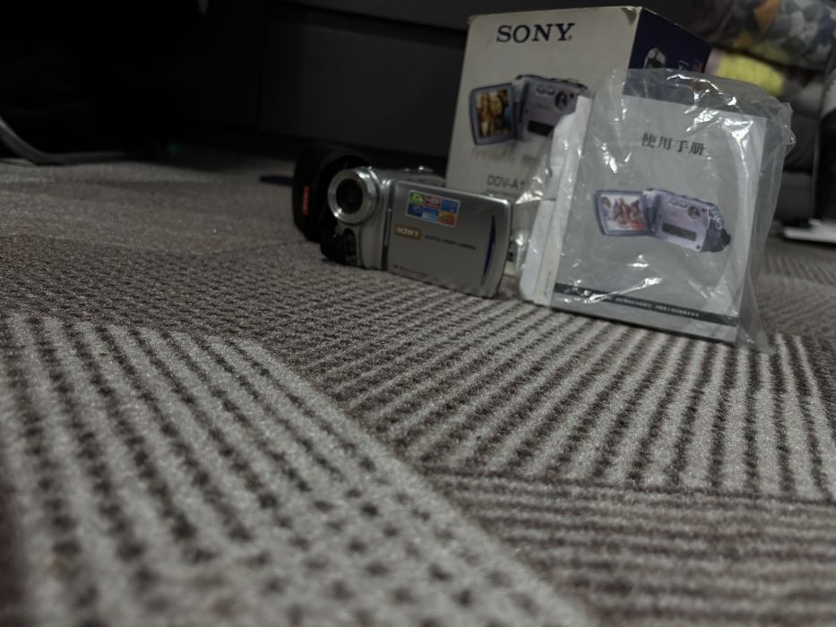 Видеокамера Sony DDV-A10
