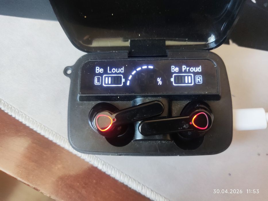 Продам наушники срочно