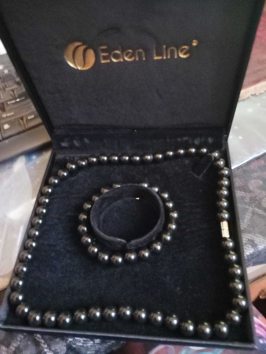 carti vechi , de colectie si  tablouri din dubai sim alte obiecte