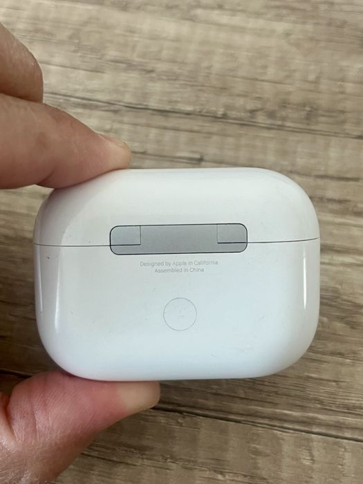 Кейс Apple Airpods Pro 2 Gen Оригинал без наушников