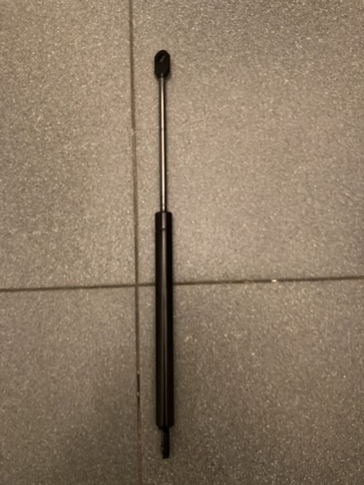 Амортисьор за багажник Suzuki Burgman 400 Yamaha T-Max 500  и 530