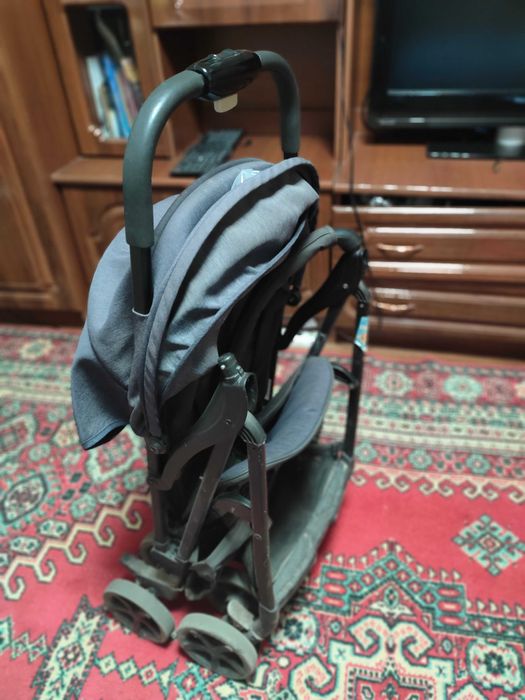 Коляска детская легкая